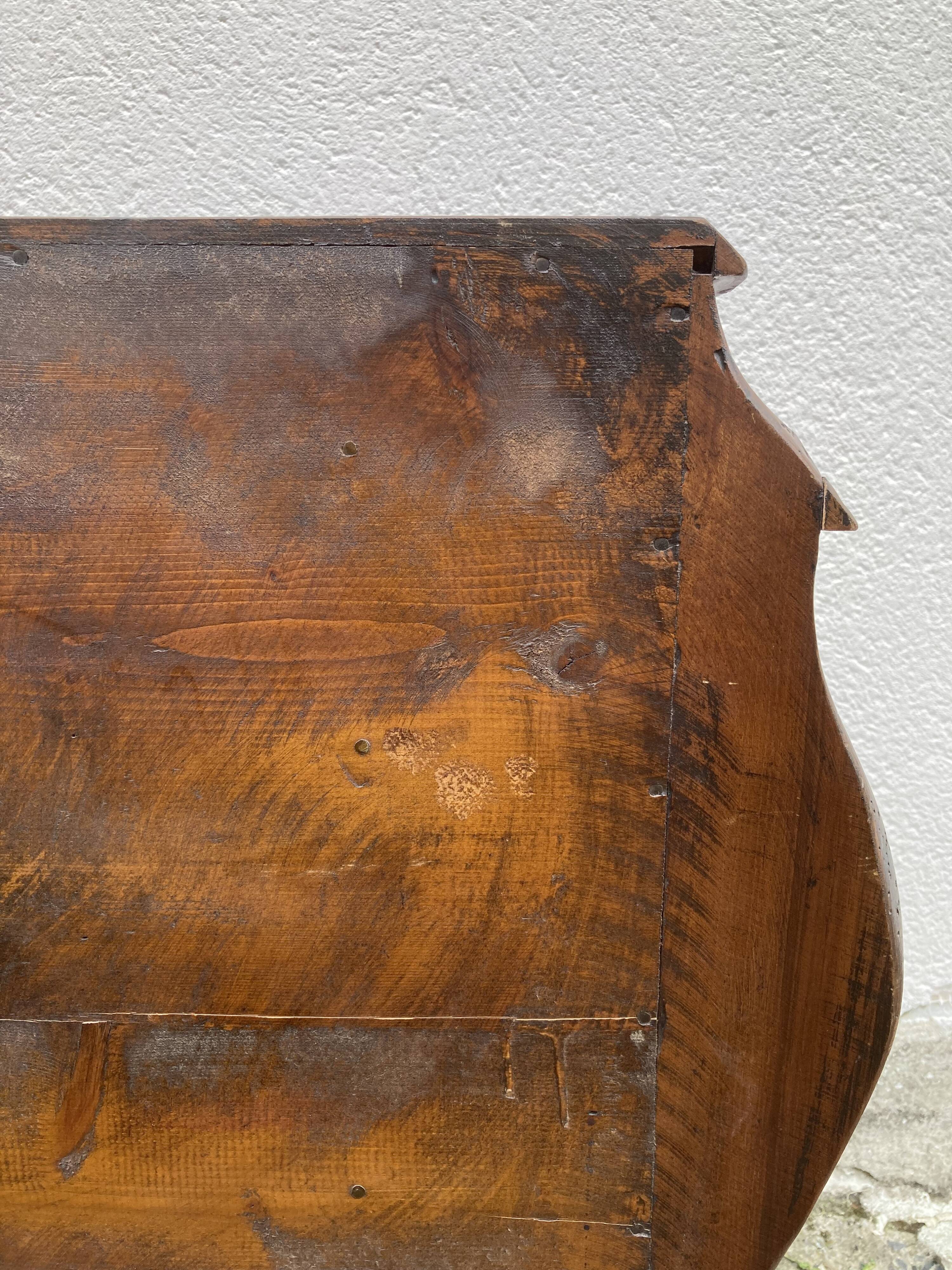 Louis XV style chest of drawers with four drawers