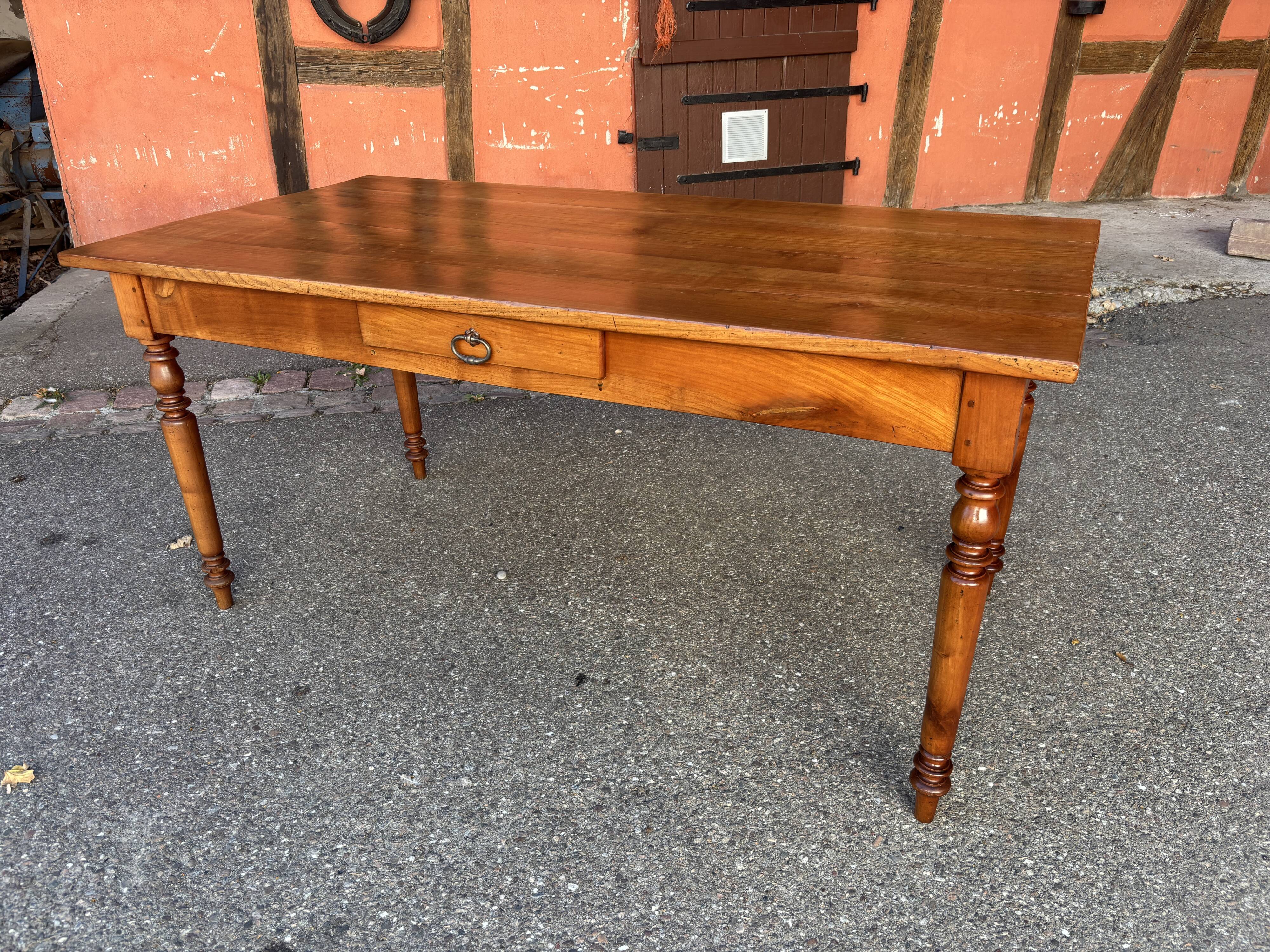 Grande table de ferme alsacienne 160 cm merisier