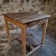 Table de ferme française ancienne en chêne avec tiroir latéral