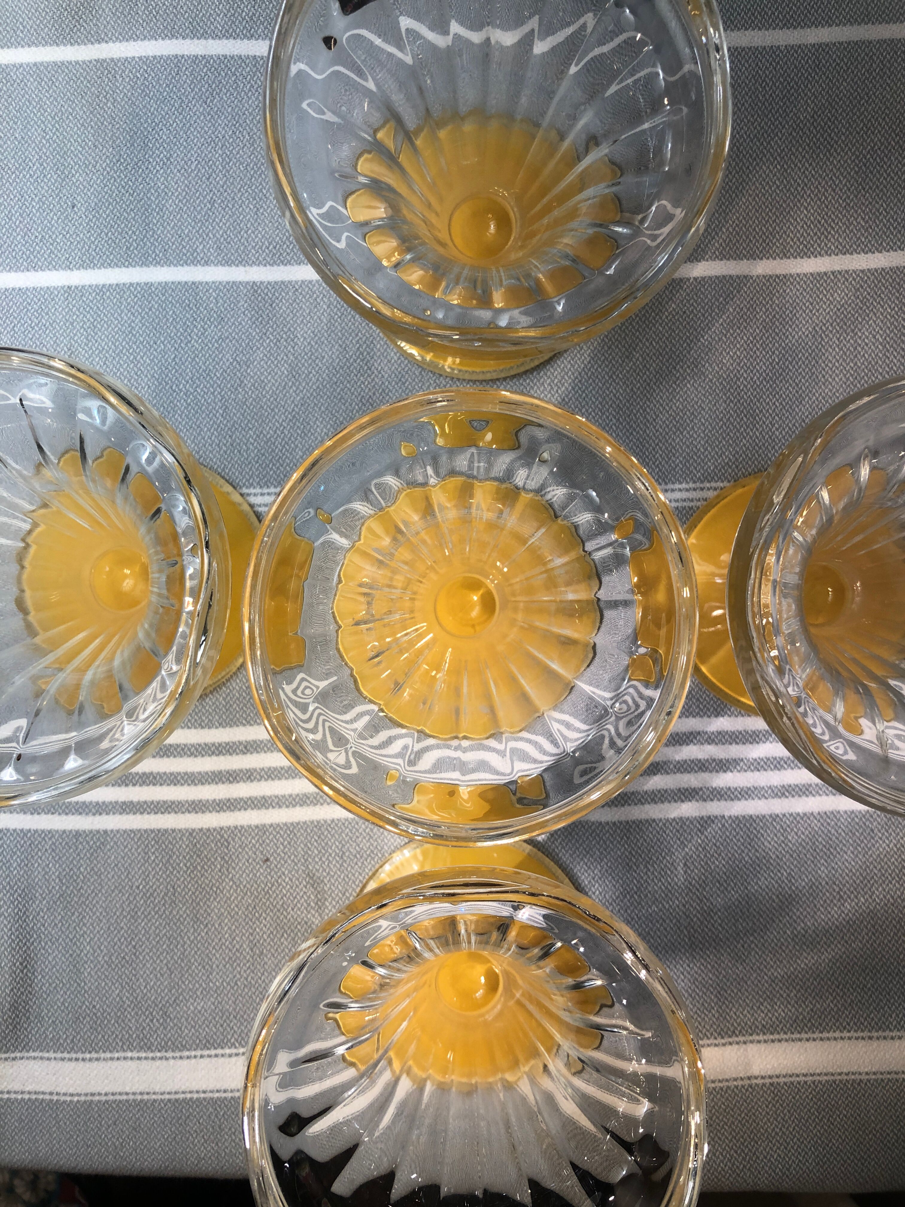 Set of 5 frosted yellow vintage ice cups