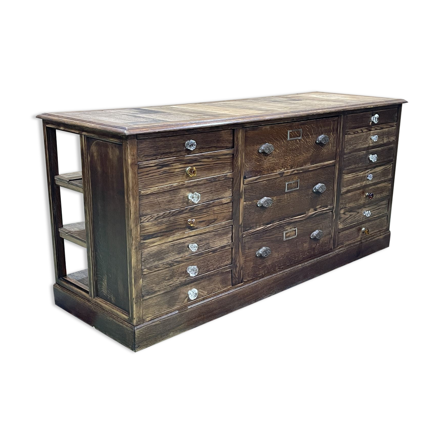 Oak store counter from the 1930s