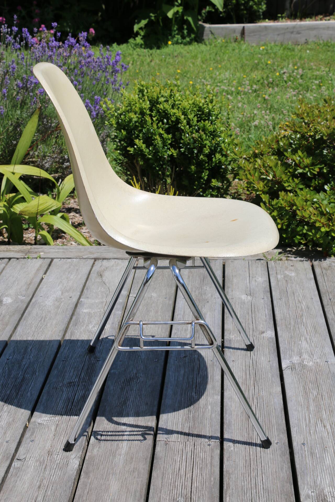 Eames cream shell chair Herman Miller