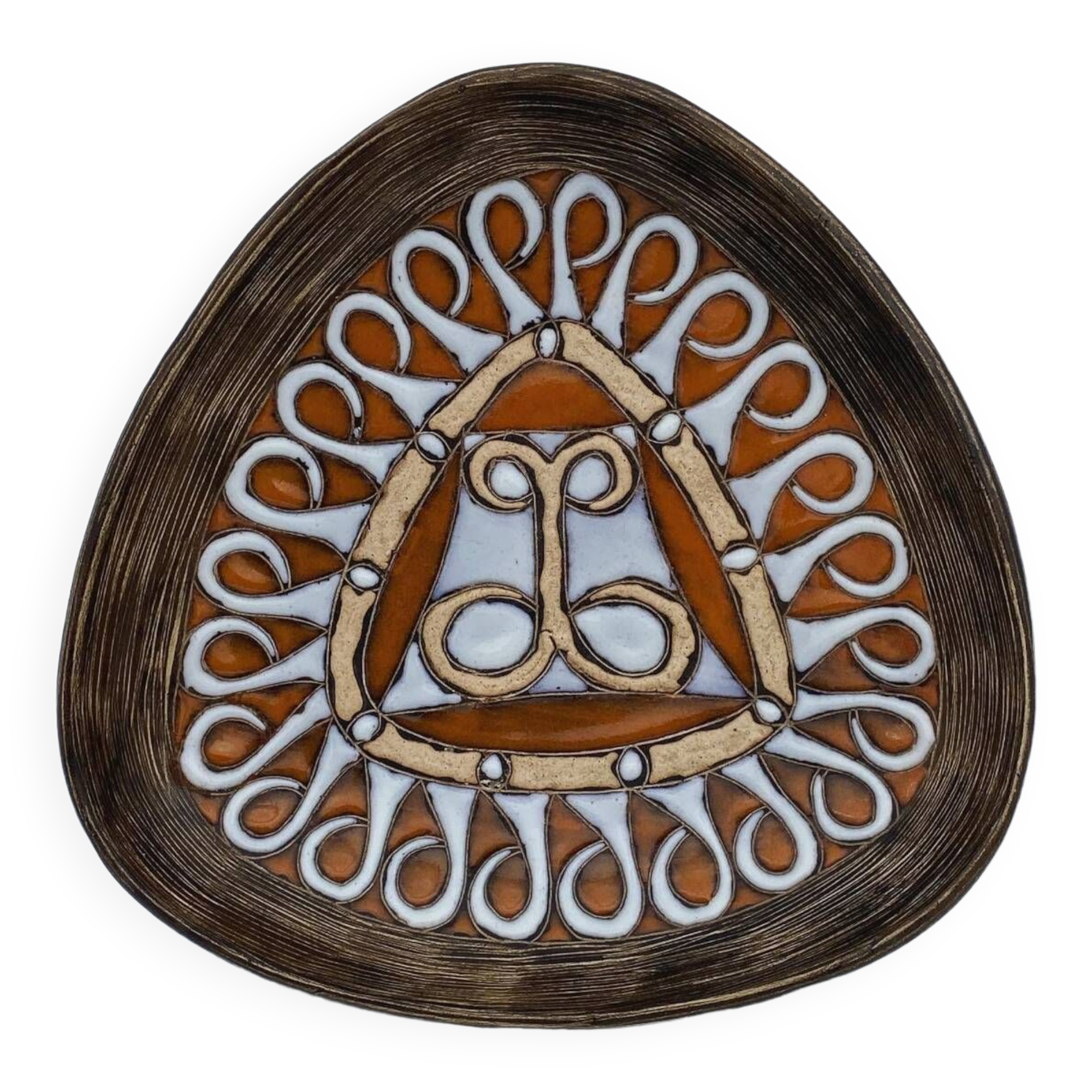 Triangular shaped cup - jean de lespinasse