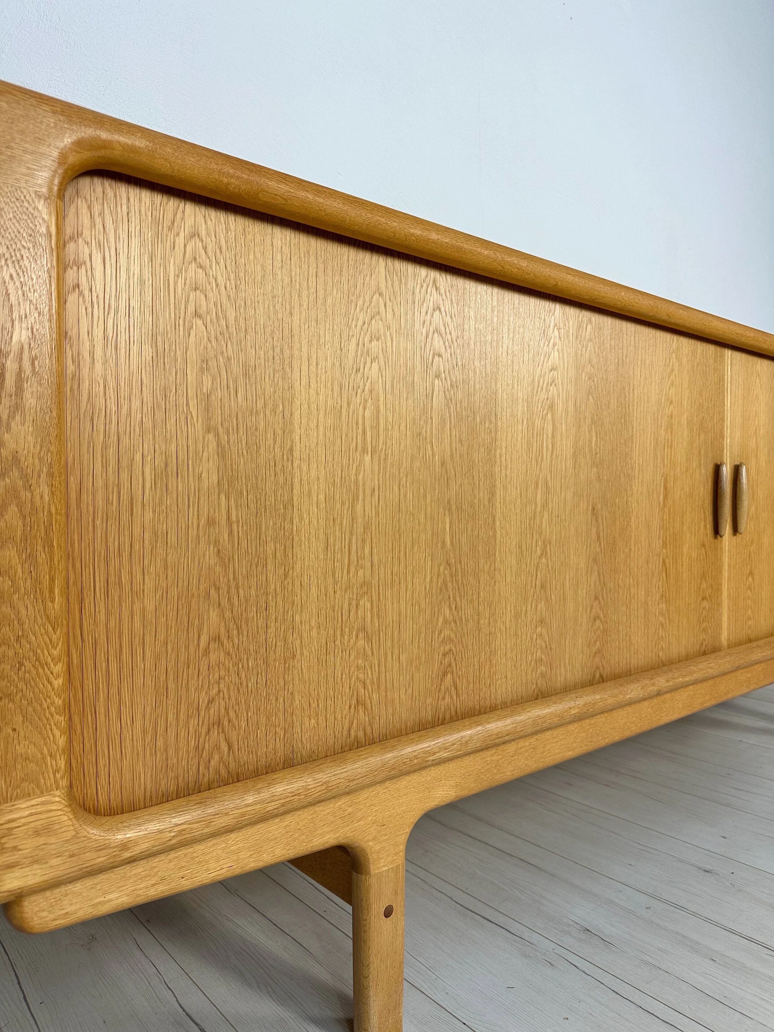 1960s Large Vintage Danish Mid-Century Oak Sideboard by Dyrlund