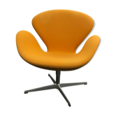 Swan armchair by Arne Jacobsen for Fritz Hansen