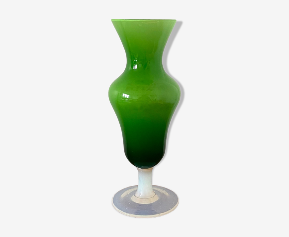 Vase opaline 1960