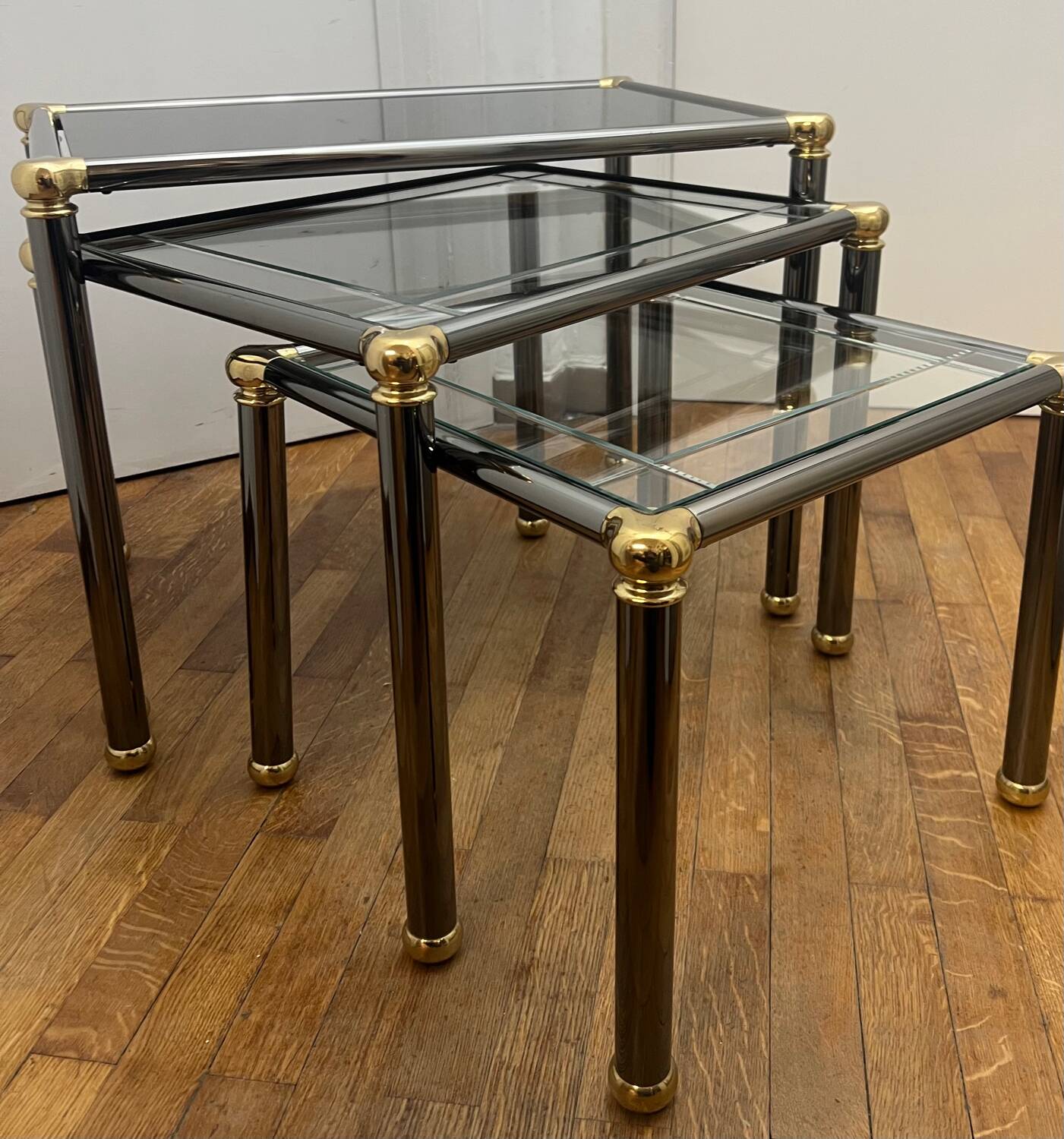 Orsenigo Italy nesting tables - clear glass and smoked glass