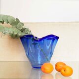 "Tulip vase" - vase danois en verre bleu conçu par Anker Iversen