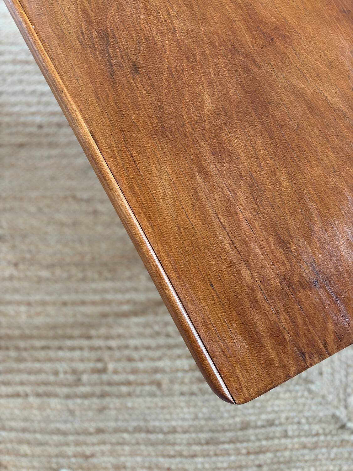Coffee table with compass legs