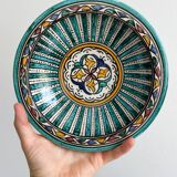 2 plats anciens artisanaux en céramique, assiettes colorées