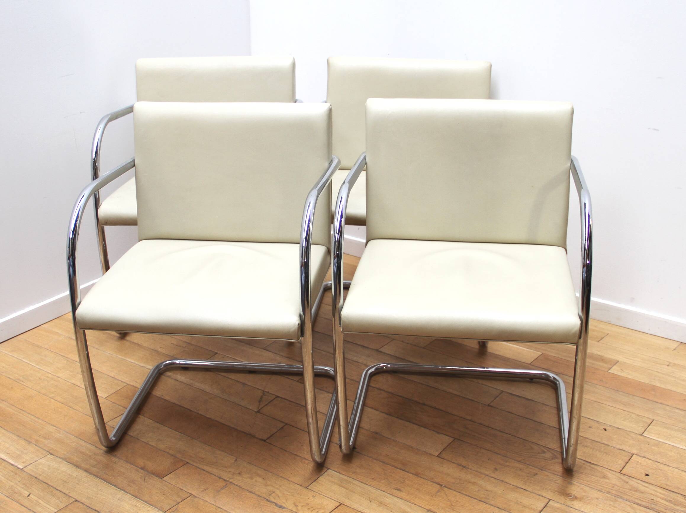 Set of 4 tubular design armchairs, Italy