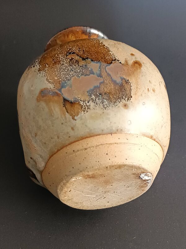 Vase en grès émaillé avec signature milieu XXème siècle