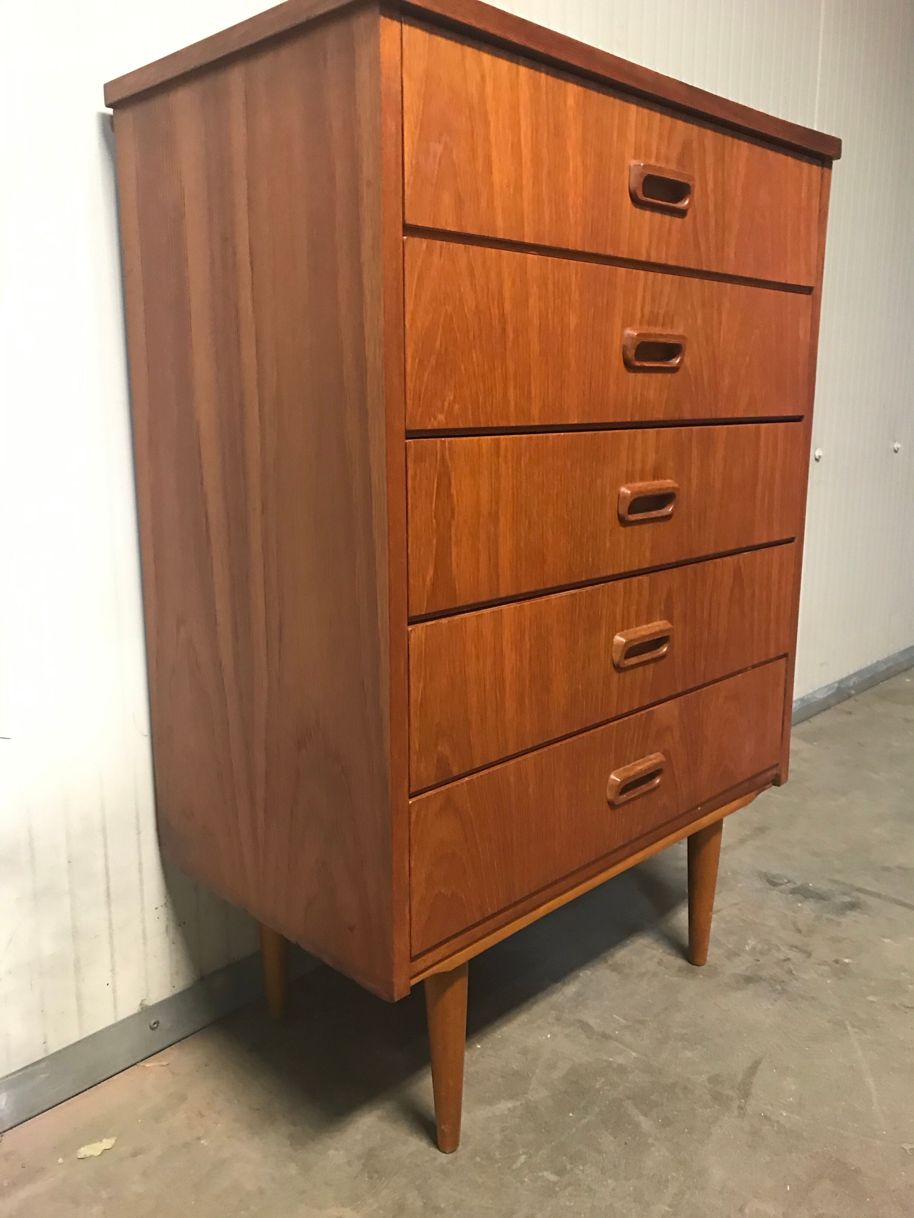 Commode scandinave en teck