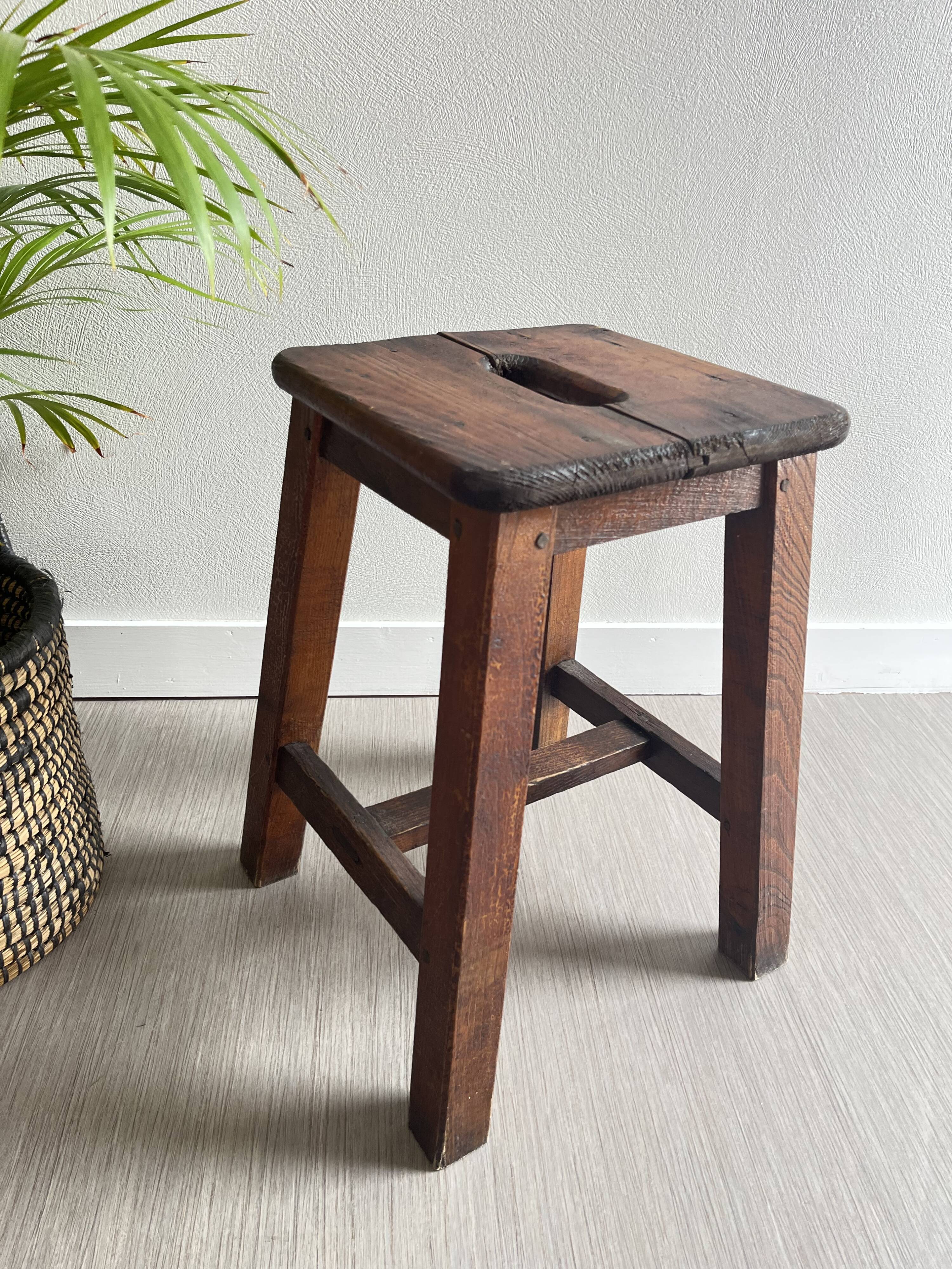 Tabouret d’atelier en bois