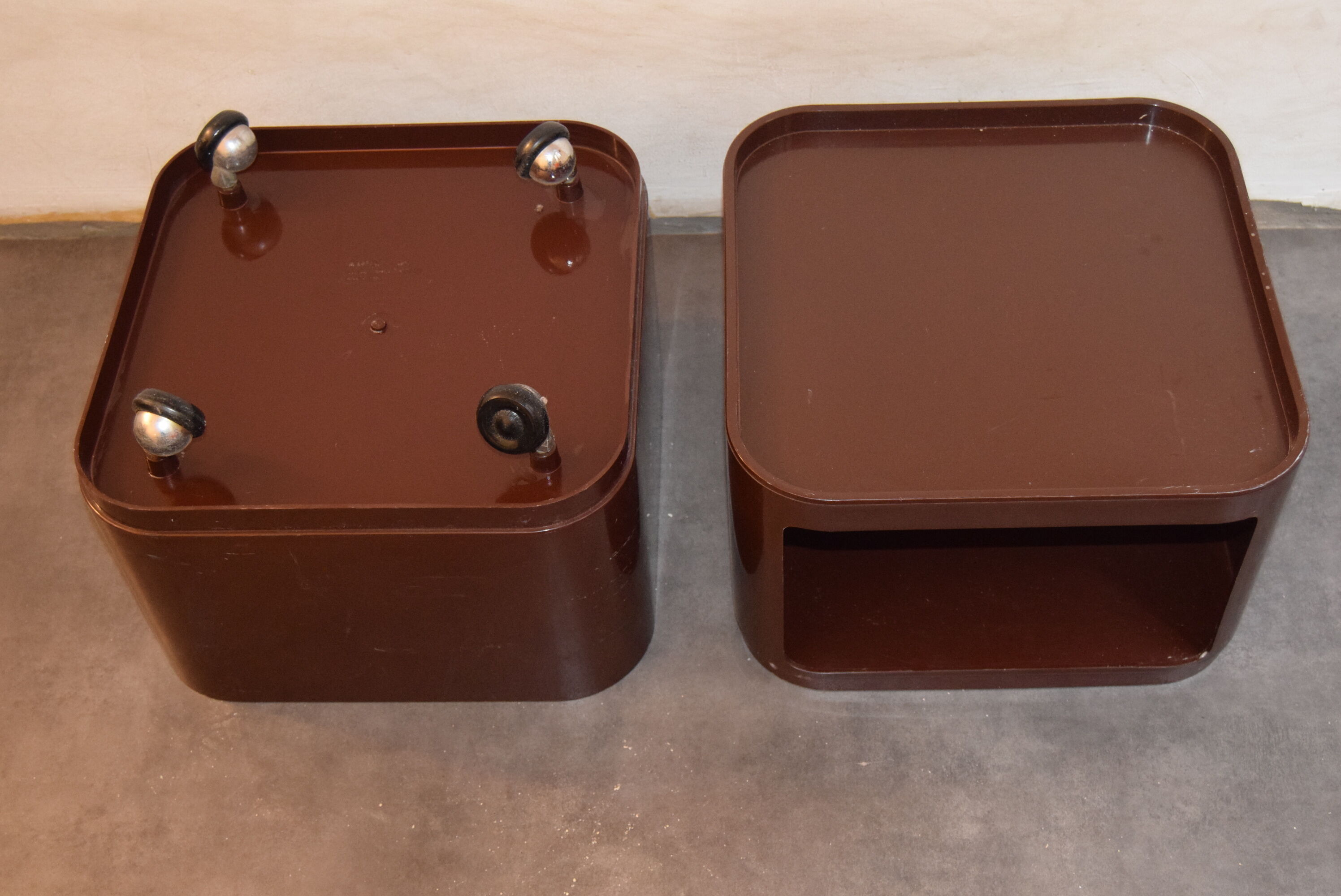 Desserte Componibili d'Anna Castelli pour Kartell