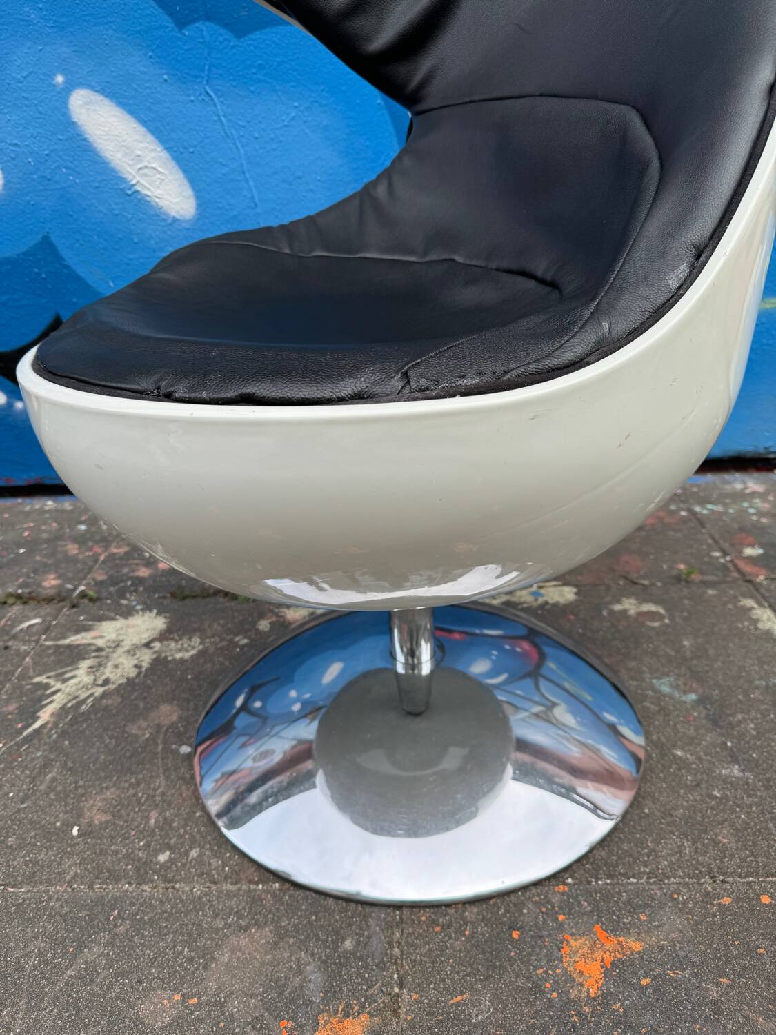 Vintage design armchair