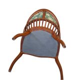 Elegante Poltrona da Camera in Ciliegio Intarsiato