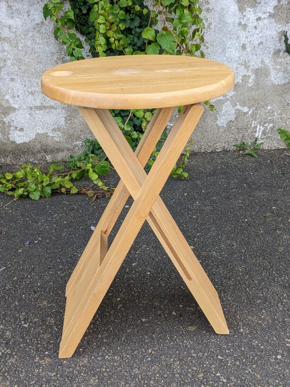 Suzy Stool by Adrian Reed