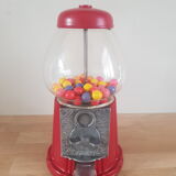 Candy dispenser