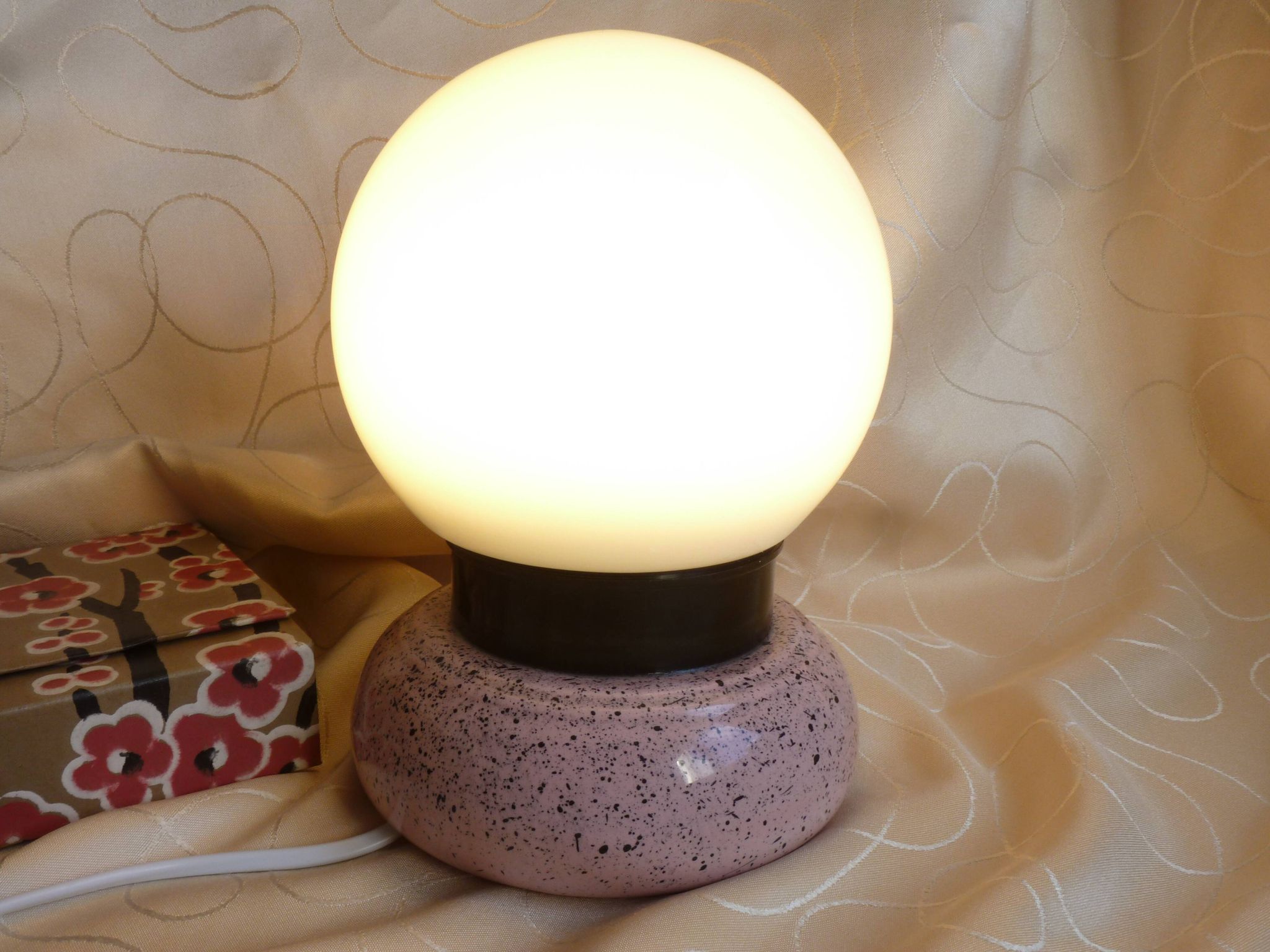 Ball lamp, ceramic and opaline ball lamp, mood and living room lamp
