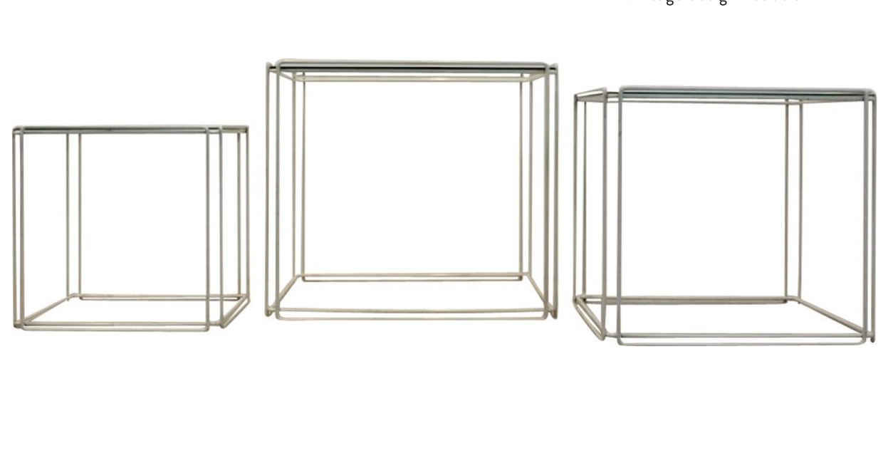 Pull out tables design Max Sauze, édited by Iscocèle