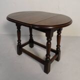 Vintage oak sidetable