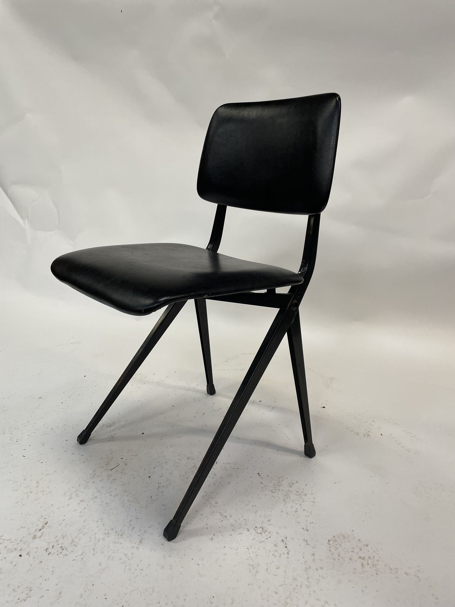 Mid Century Spin Chair 102 Ynske Kooistra for Marko Holland in Black