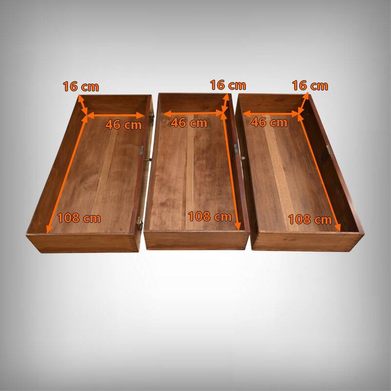 Return from Egypt chest of drawers in mahogany, Empire period – Early 19th century