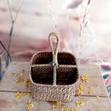 Basket for bottles