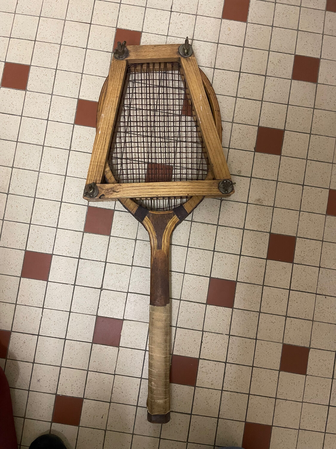Wooden racket