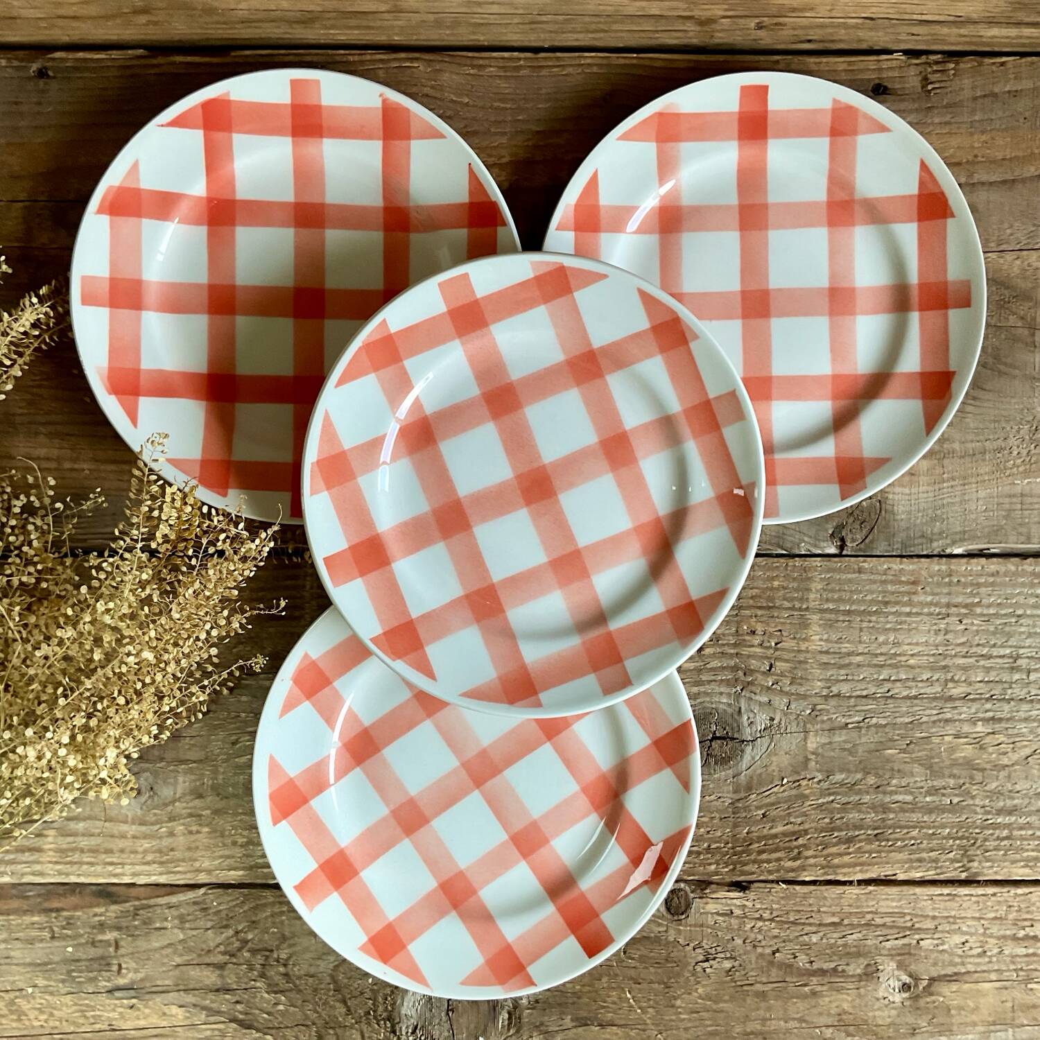 4 Moulin Des Loups “torchon” dessert plates