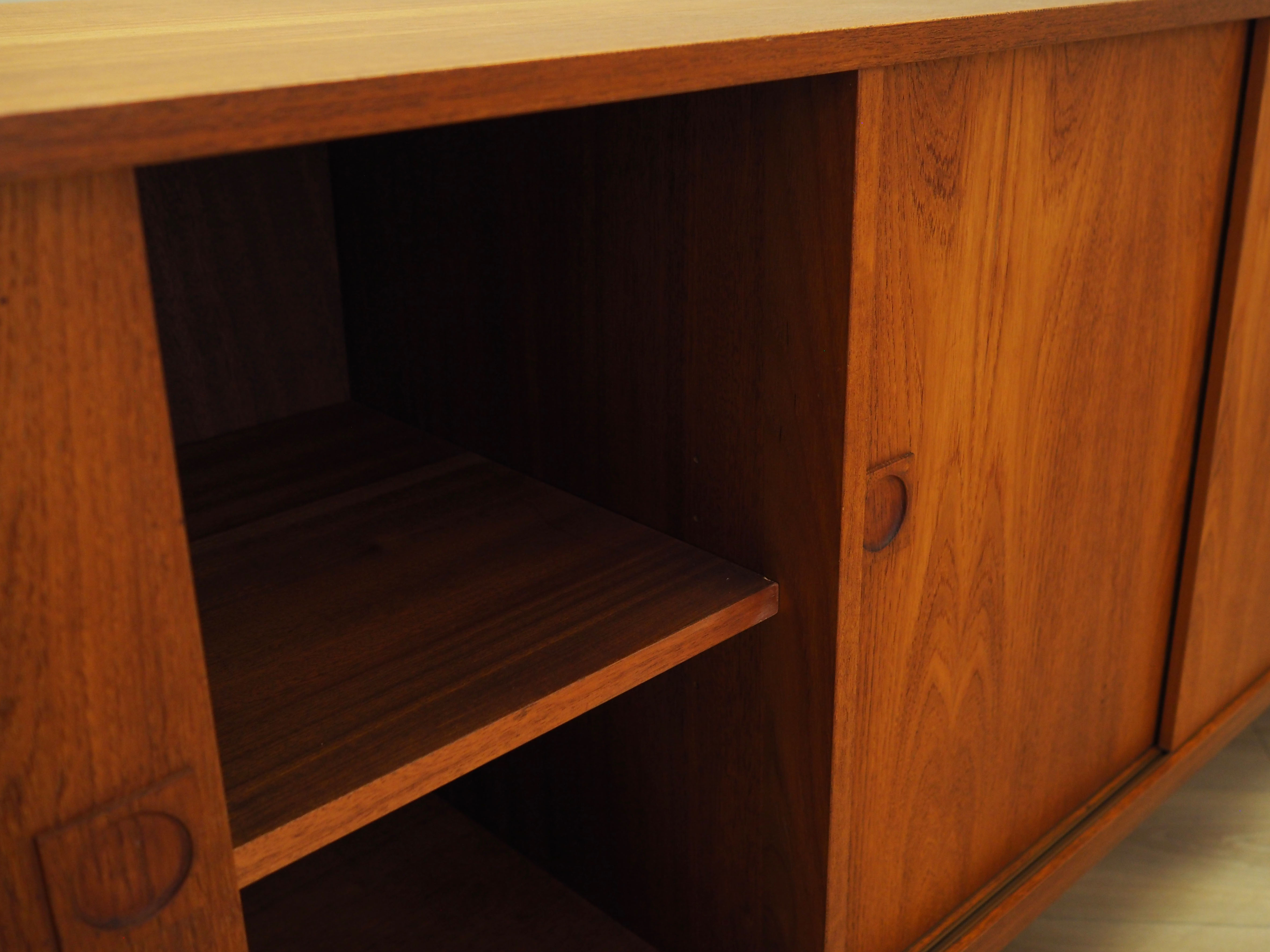 Teak sideboard, Danish design, 1960s, production: Farsø Møbelfabrik