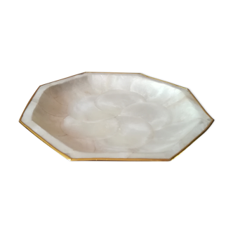 Mother-of-pearl plate