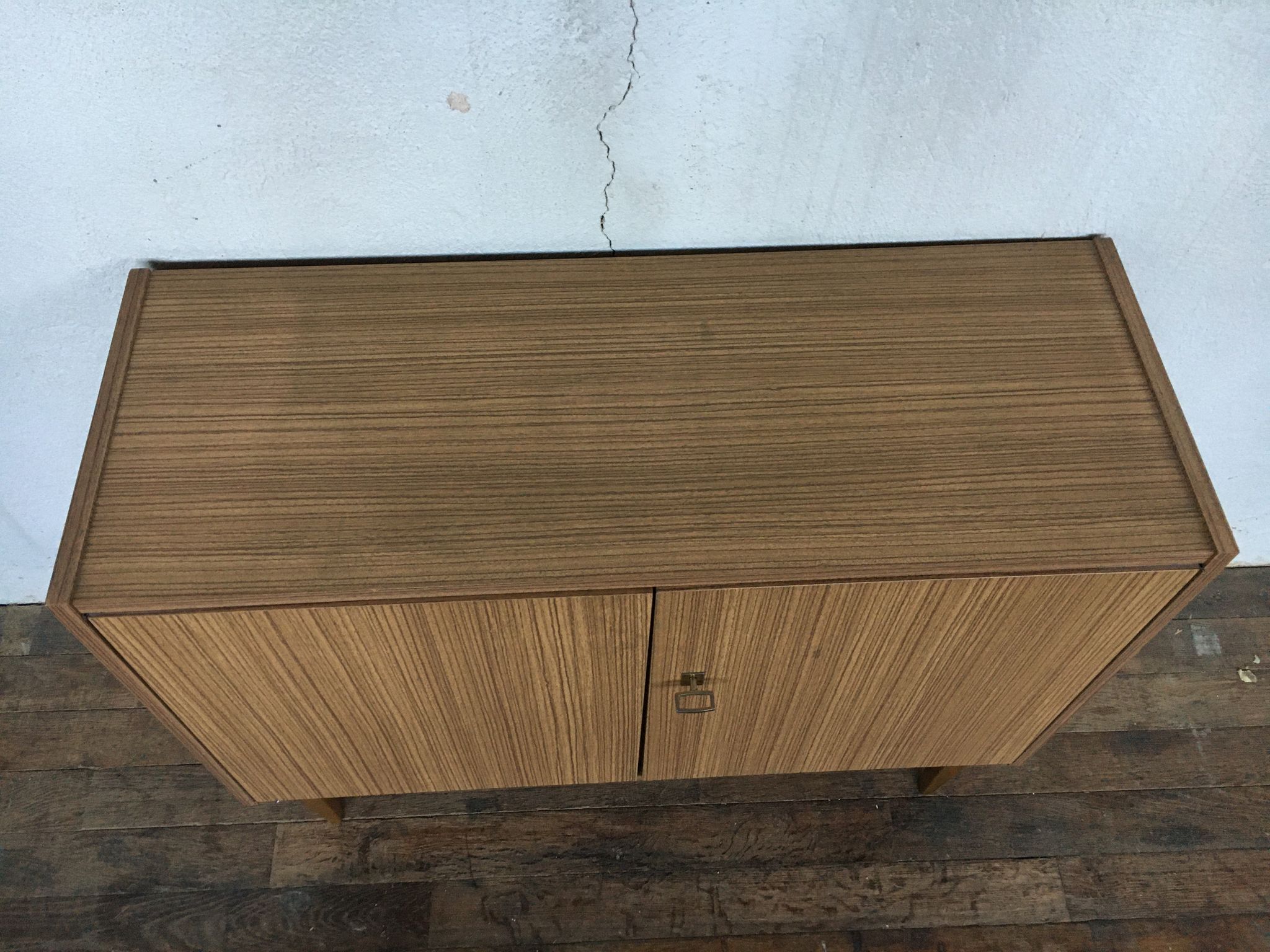 Buffet vintage - 1950 - pieds fuseaux