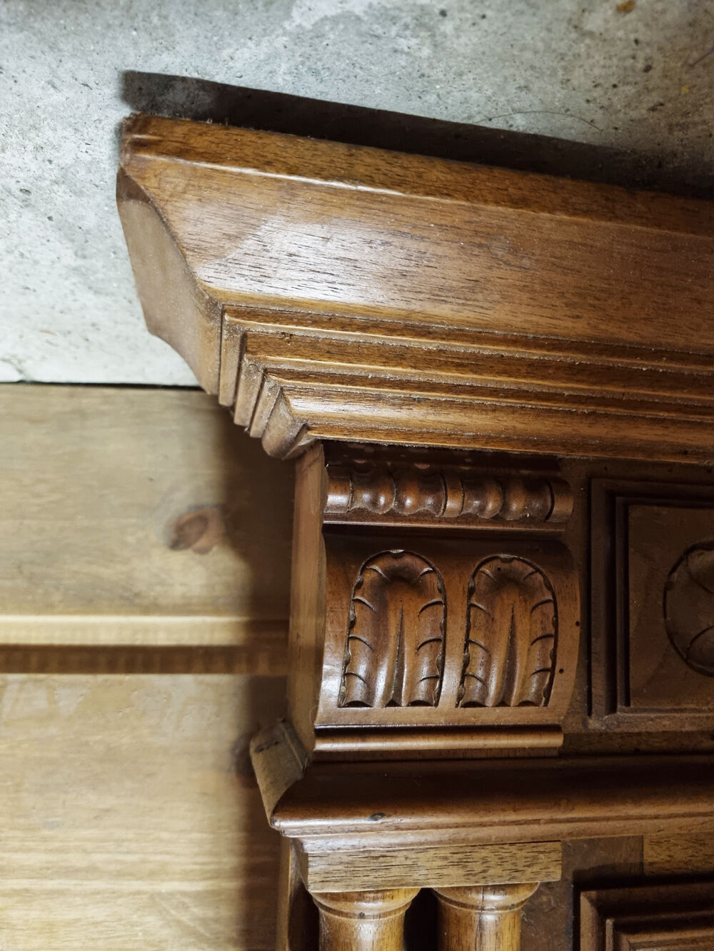 Mirror Trumeau, Henri II, early twentieth century, oak and beveled mirror