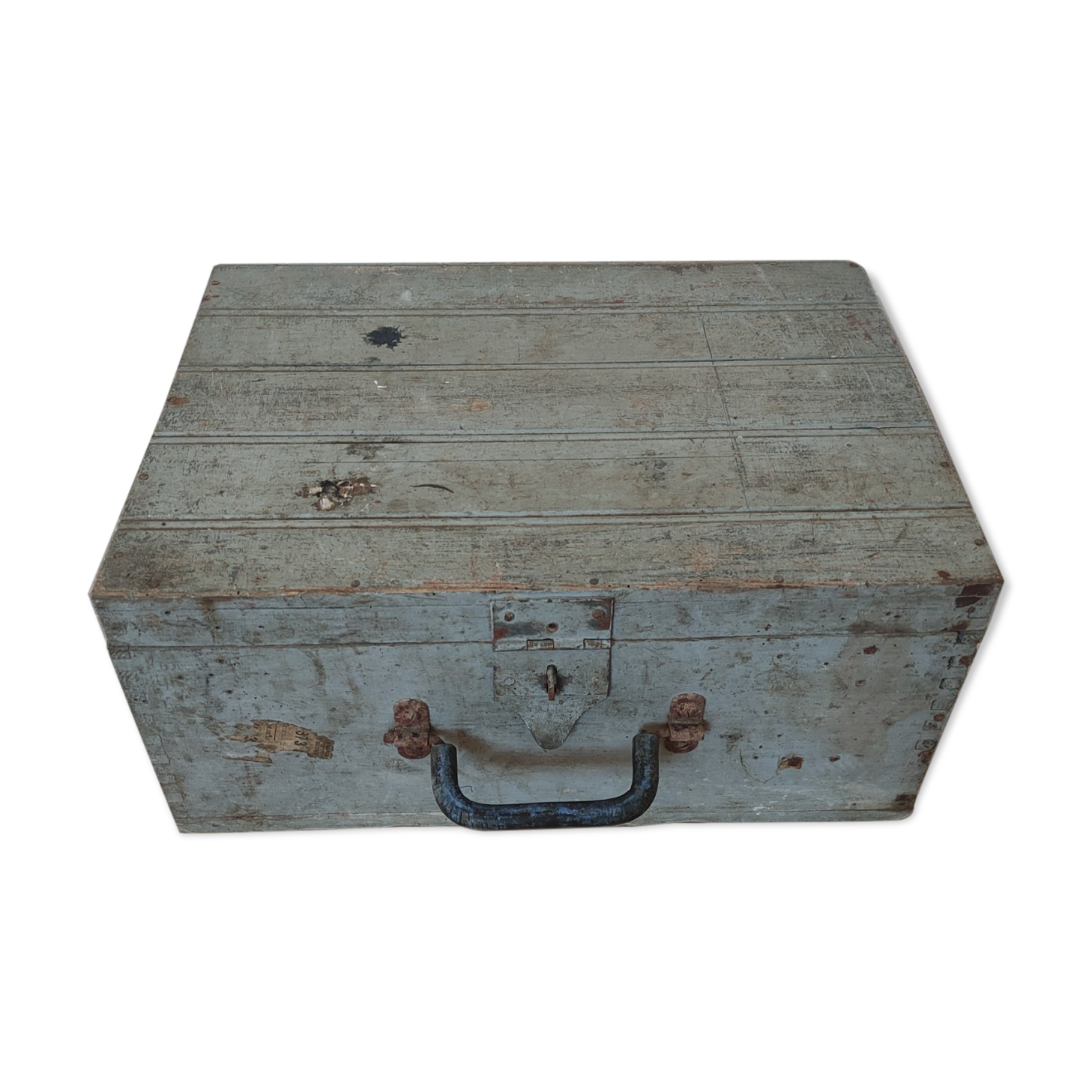 Old wooden transport trunk