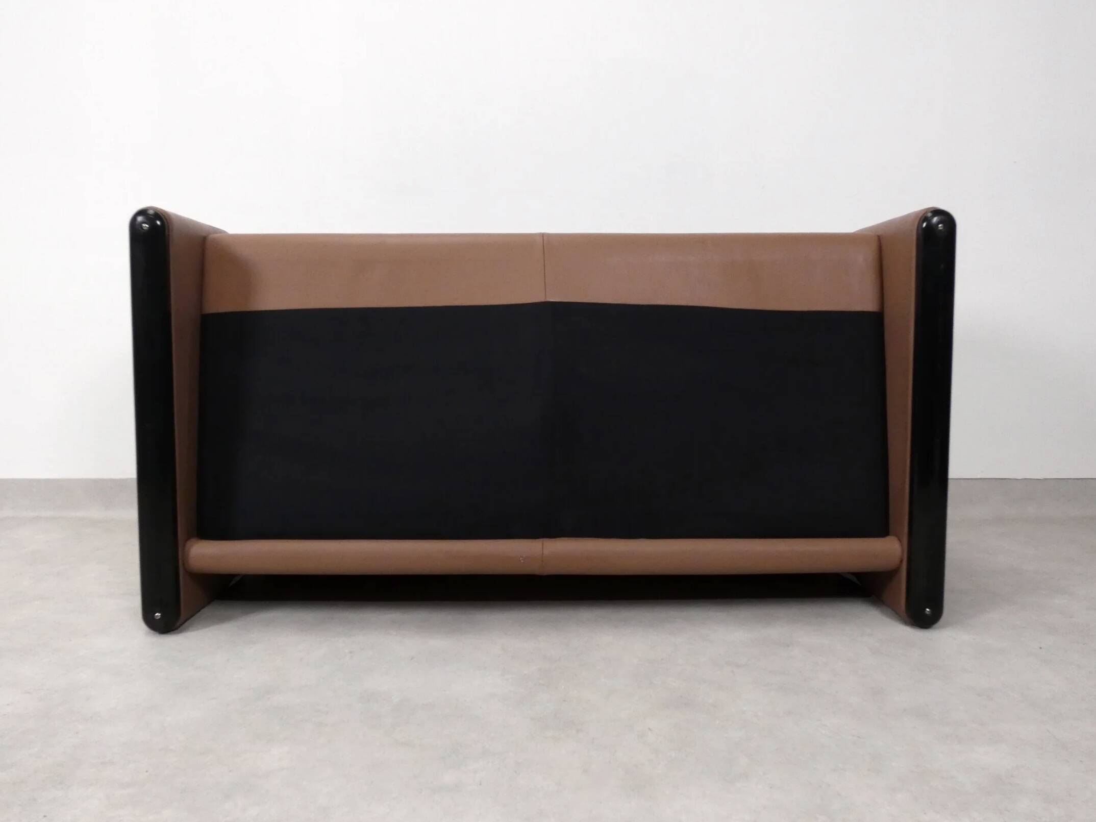Set of Cassina Maralunga 2 seaters in mocca leather