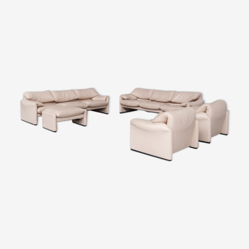 Vico Magisretti 'Maralunga' Suite of Sofas and Armchairs for Cassina