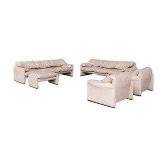 Vico Magisretti 'Maralunga' Suite of Sofas and Armchairs for Cassina