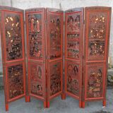 Large extreme orirntal screen