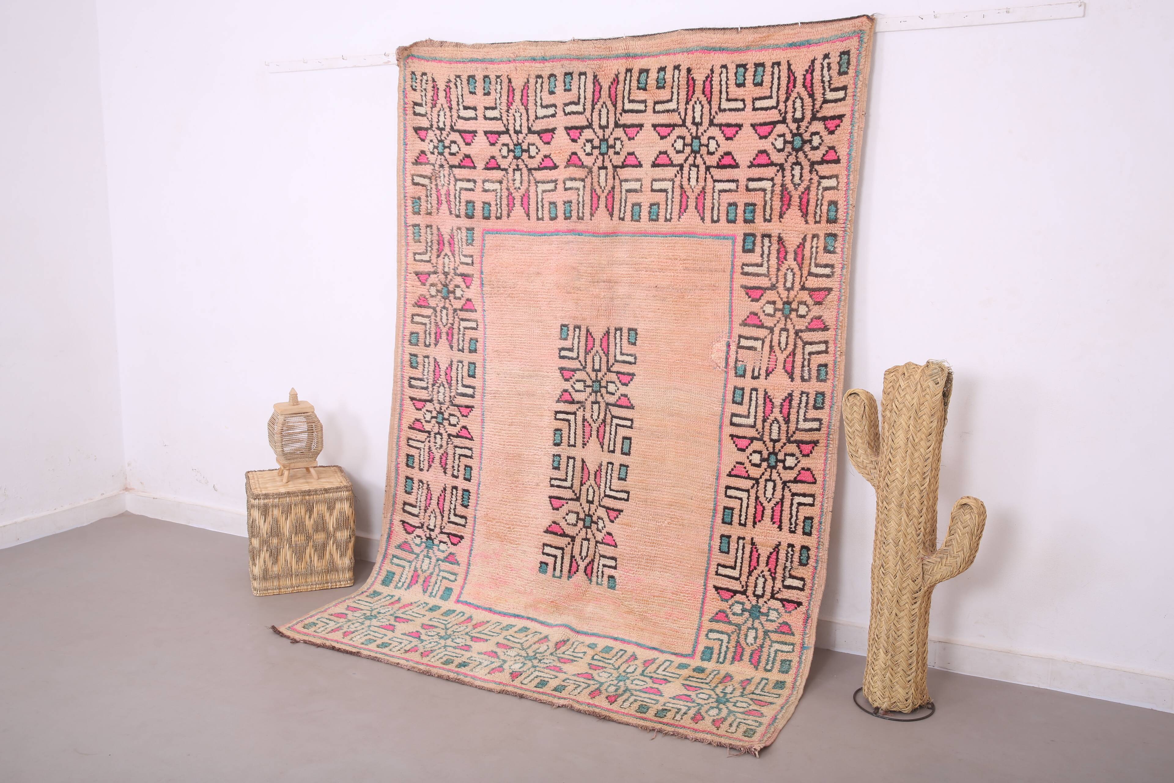 Pink Vintage Moroccan Rug 176 x 259 cm - Berber Rug Handmade - Wool Rug