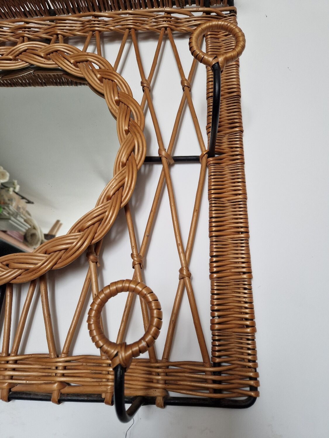 Woven wicker coat rack