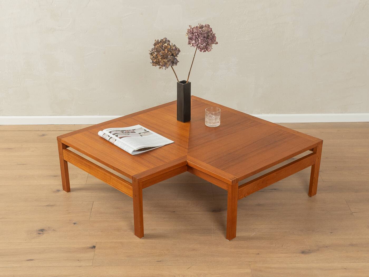 Moduline coffee table