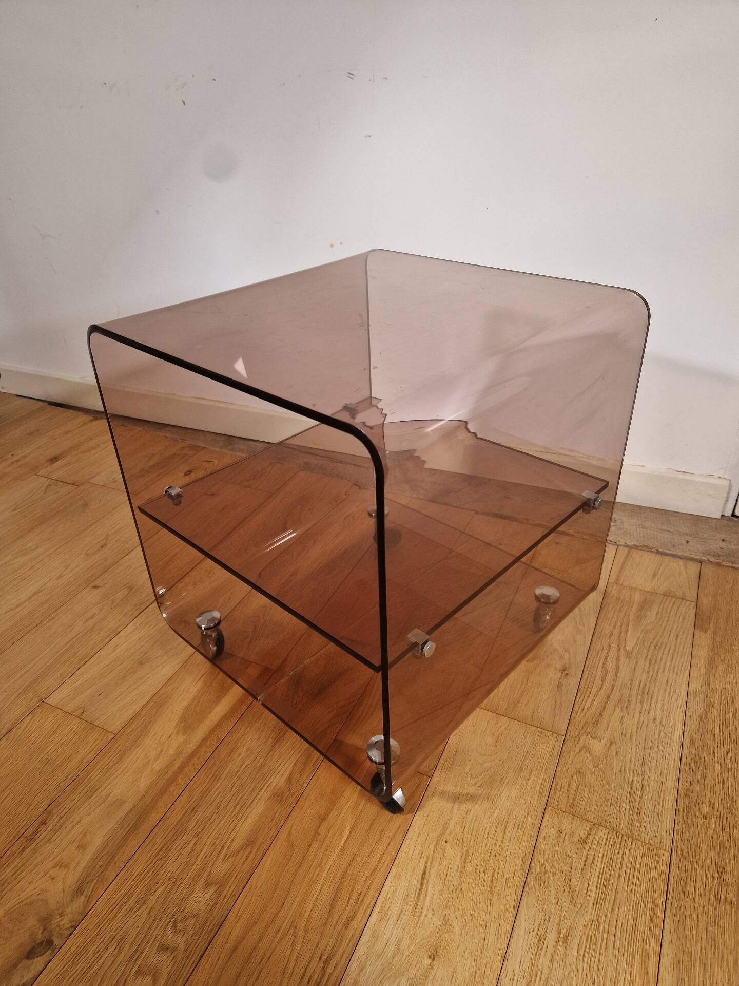 Rolling dessert trolley in Altuglas by Michel Dumas for Roche Bobois.