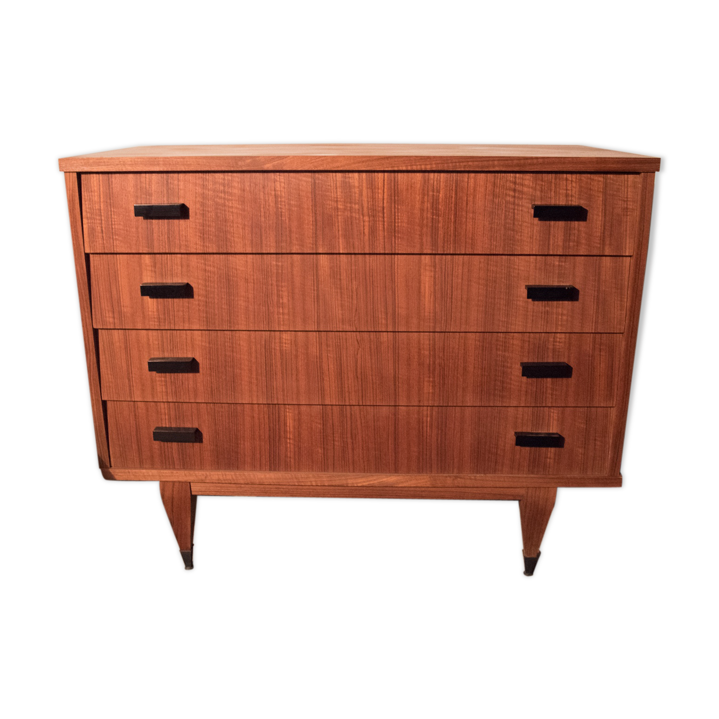 Dresser 60