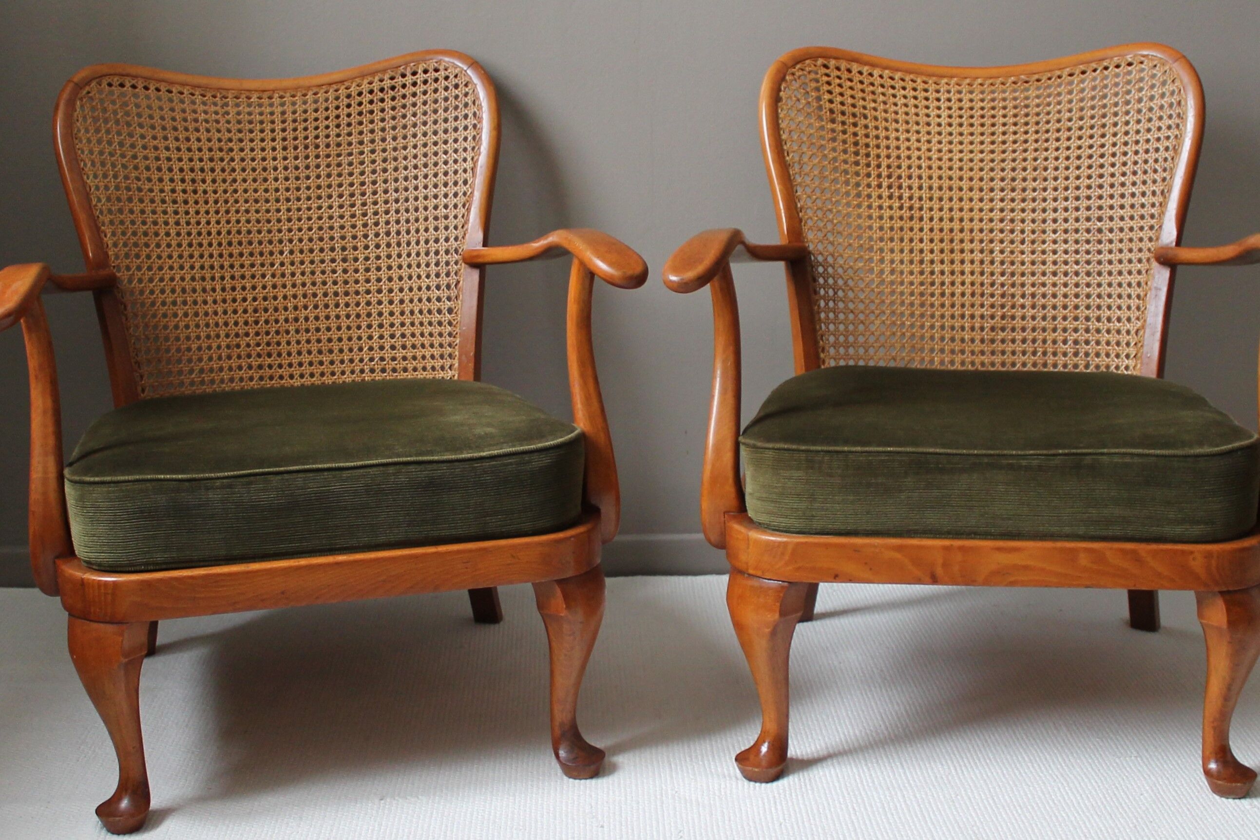 Pair English Chair nineteenth Chippendale style