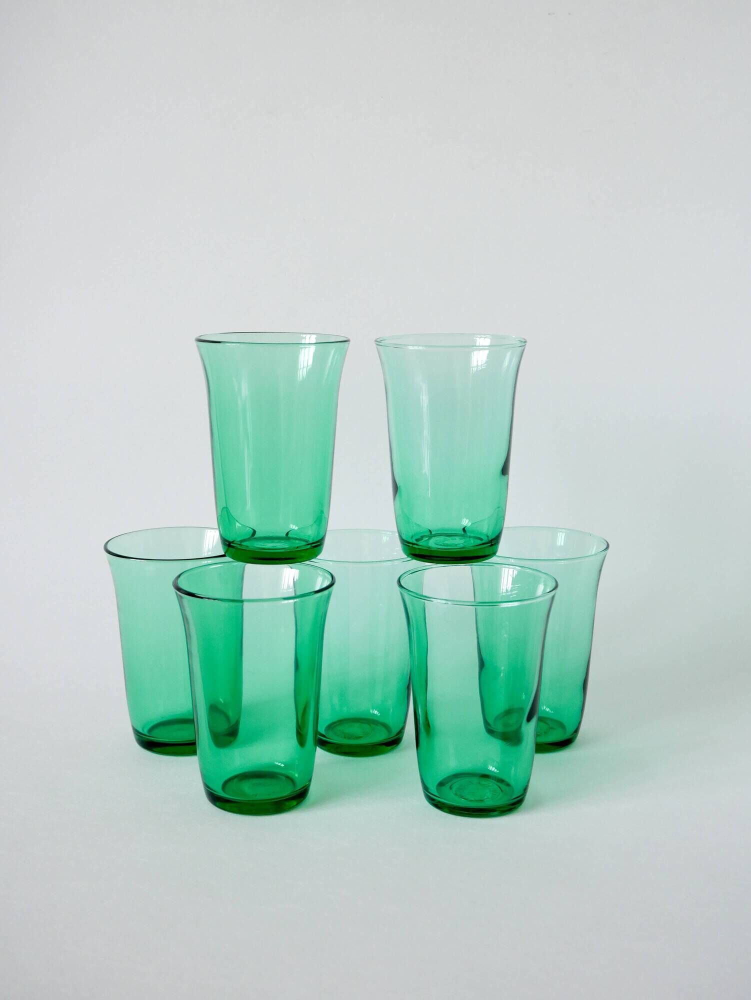 Set of 7 vintage green glass water glasses 1970