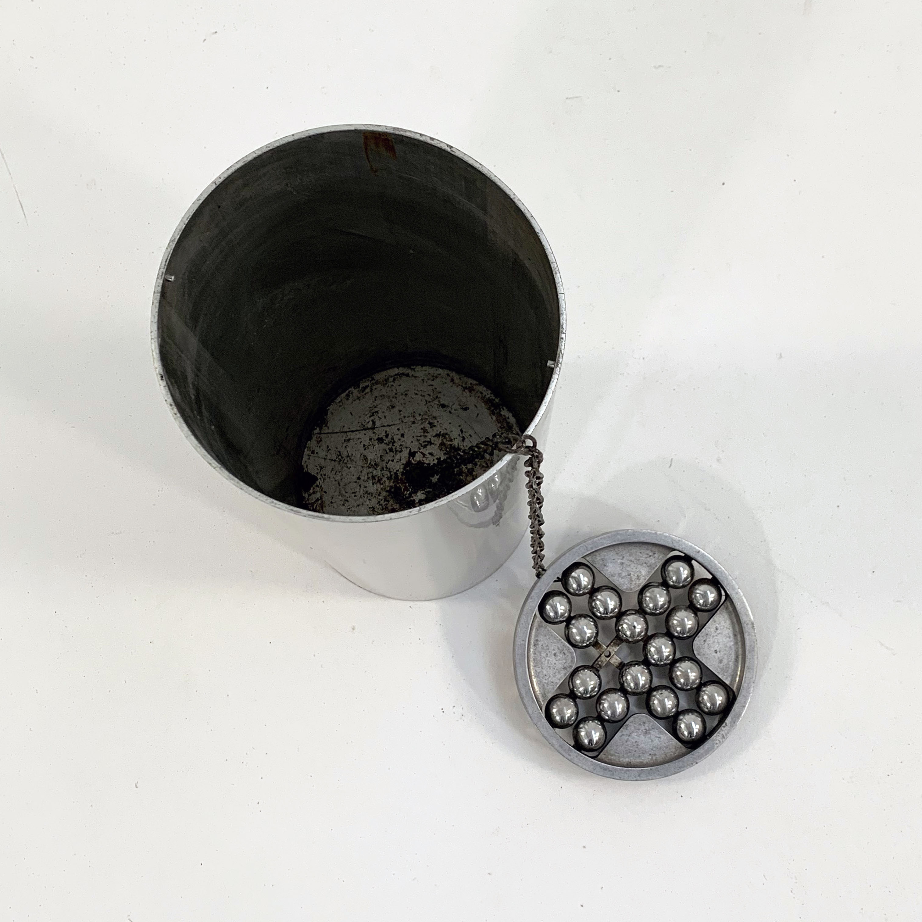 High outdoor ashtray in Aluminum, 1970