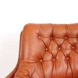 Leather club chair