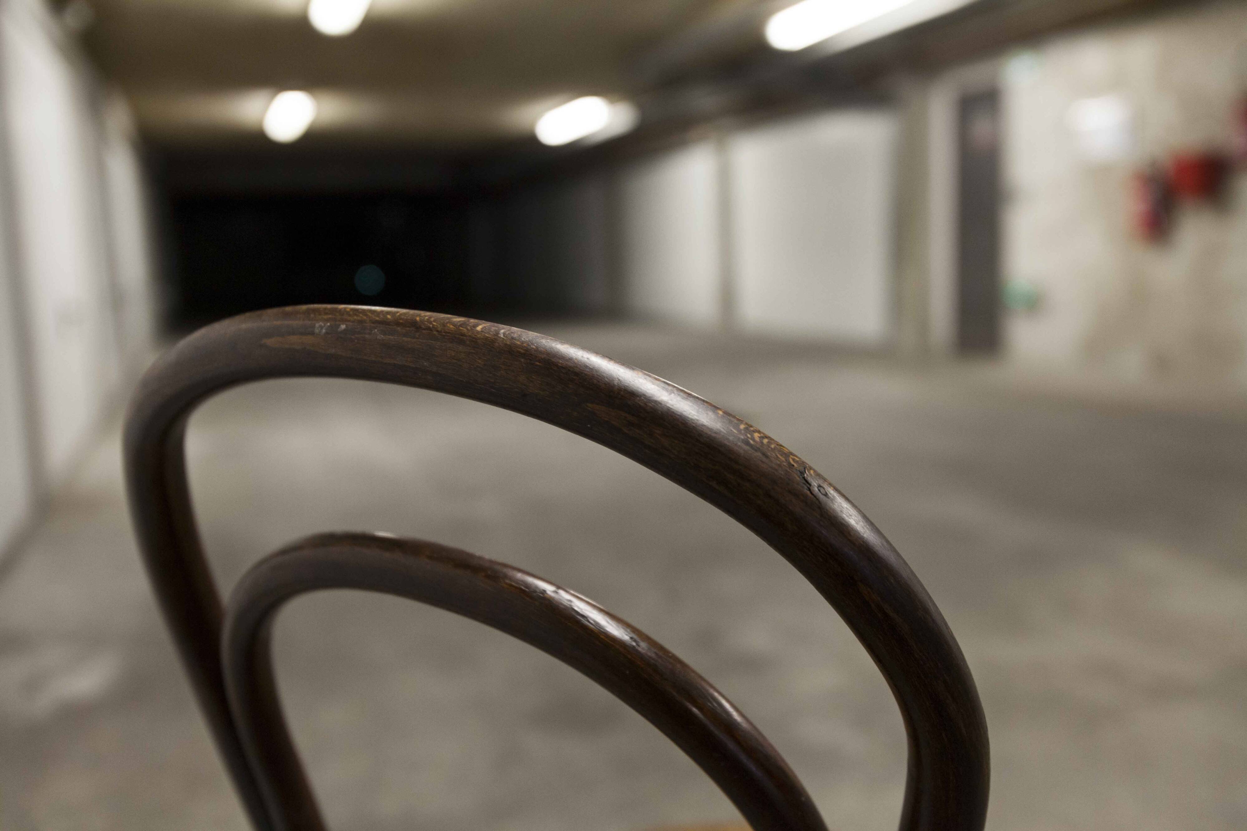 Ungvar Ungarn 1900 dark brown cane bistro chair